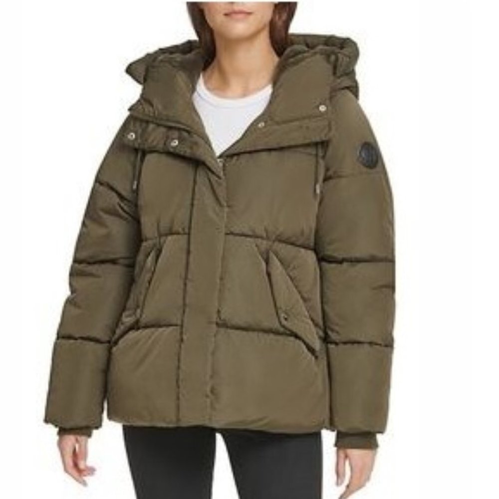 🎁 DKNY  Quilted Shell Hooded Coat